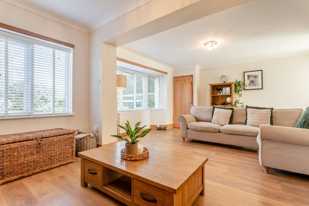 Property photo 3 of 16 Picture No. 35