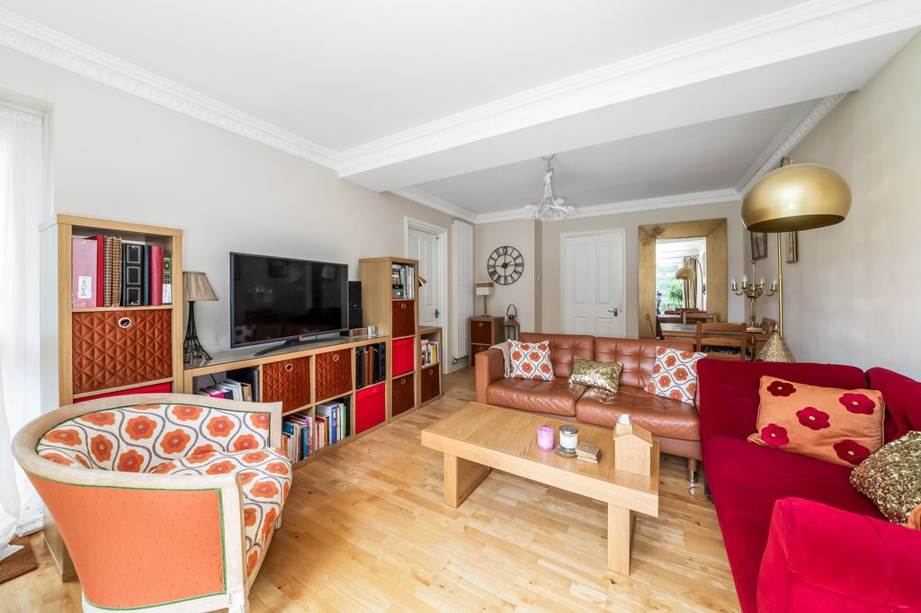 Property photo 2 of 14