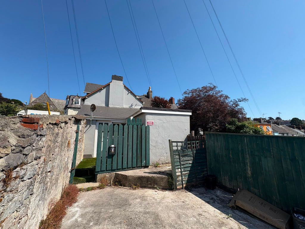 Property photo 2 of 7