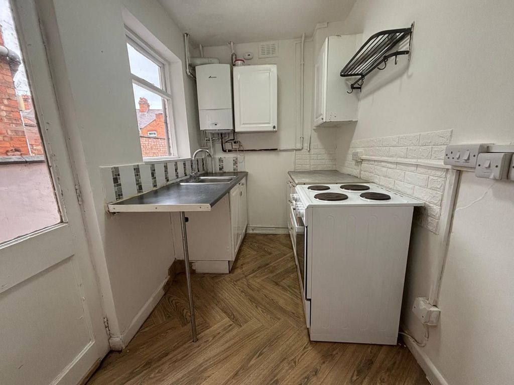 Property photo 3 of 7