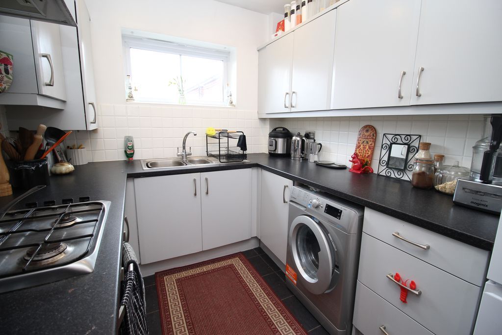 Property photo 3 of 11 Photo 11