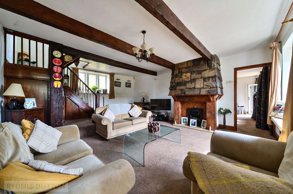 Property photo 3 of 20 Picture No. 02