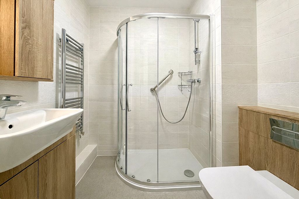Additional image 5 of 1 bed flat for saleSouth Lawn, Sidmouth, Devon EX10