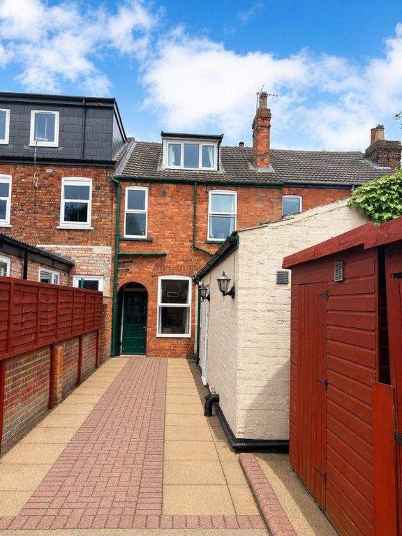 Property photo 3 of 16 9721274.Jpg