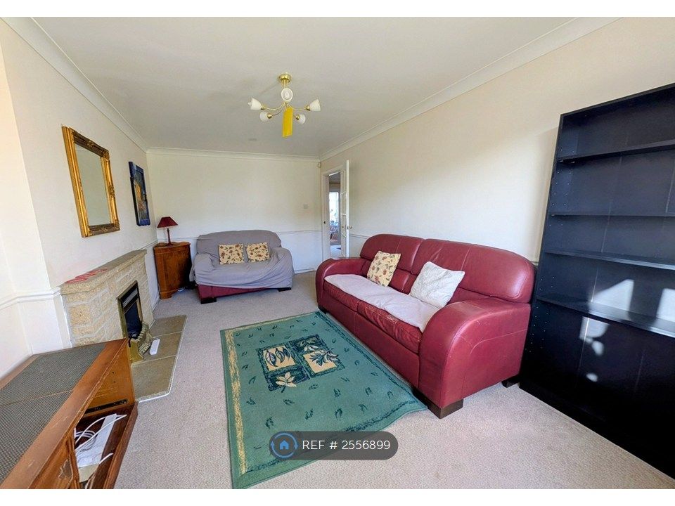 Property photo 2 of 8 Sitting Room