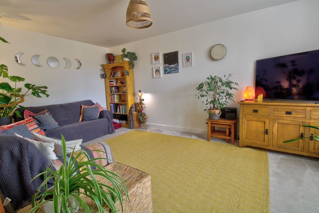 Property photo 2 of 21 A1