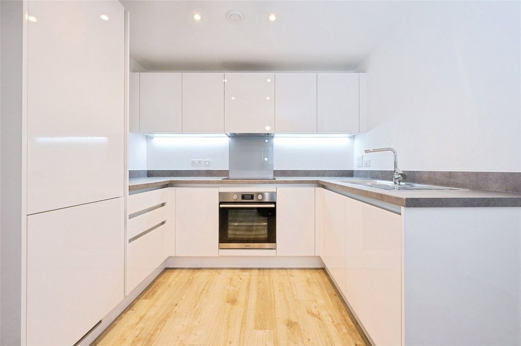 Property photo 2 of 15 Picture No. 05
