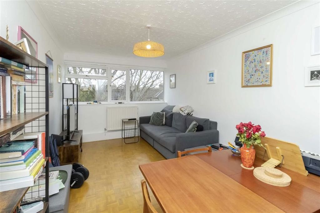 Property photo 2 of 5