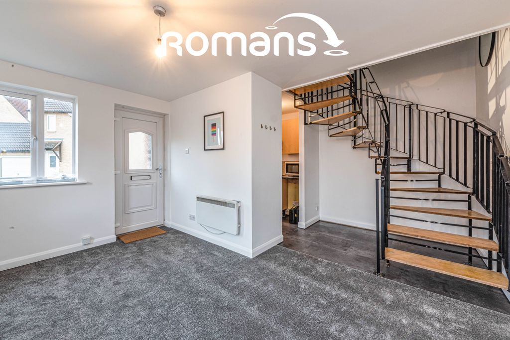 Property photo 2 of 10 Lounge