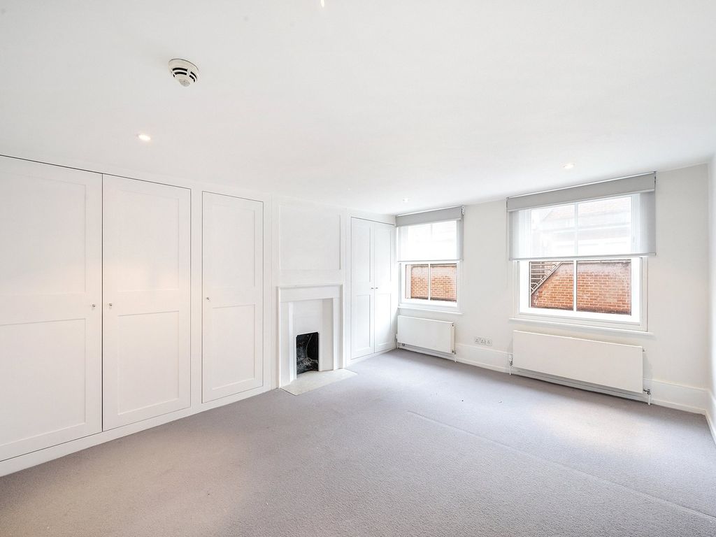 Property photo 3 of 12 Beak Street