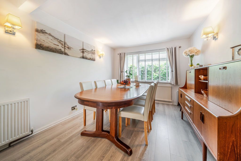 Property photo 3 of 25 Dining Room