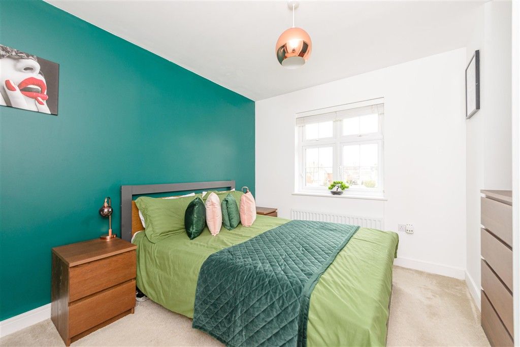 Property photo 3 of 9 Bedroom 1