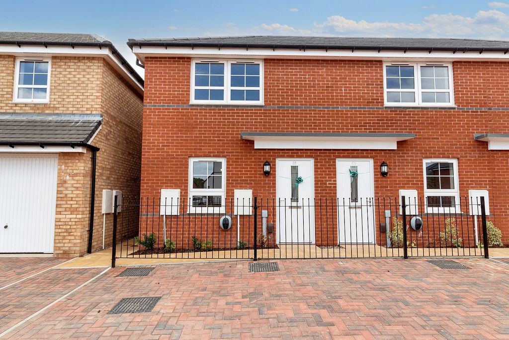 Property photo 1 of 16 Picture No. 02