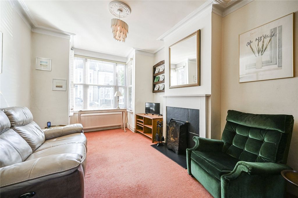 Property photo 3 of 16 Picture No. 12