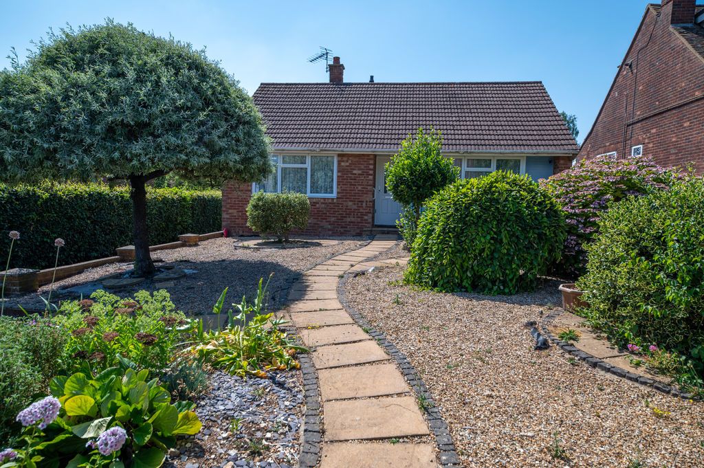 Property photo 1 of 17 Photo 17