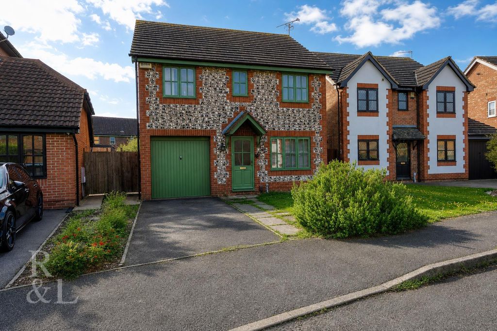Property photo 1 of 19 3 Ashness Close.Png