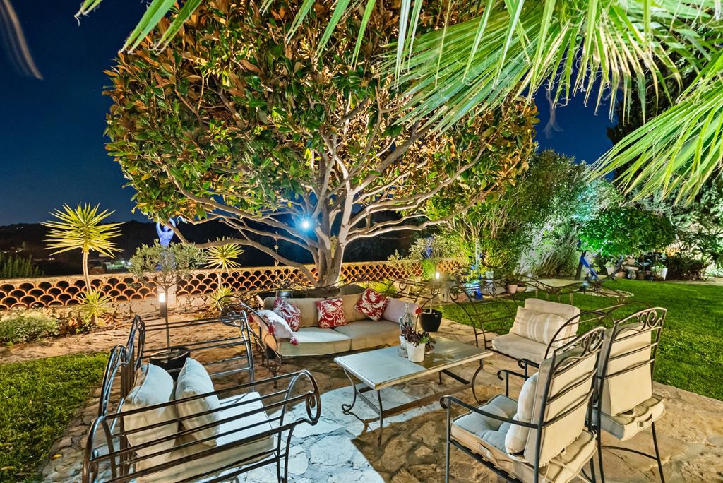 Property photo 3 of 20