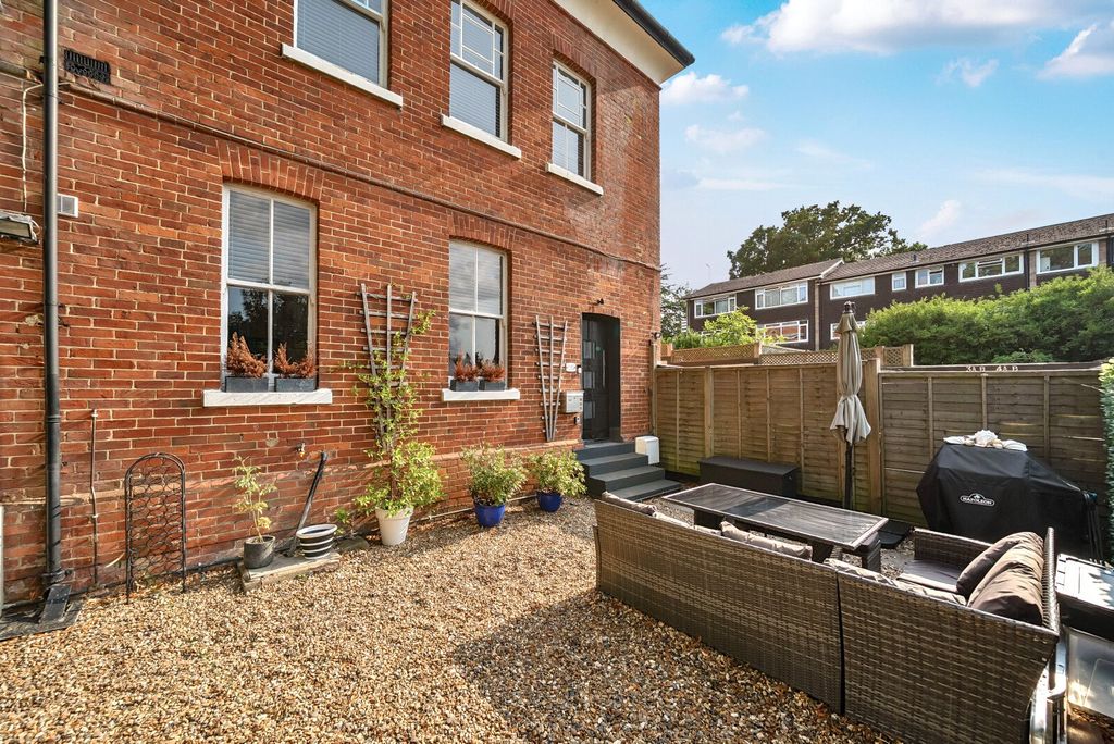 Property photo 2 of 14 Picture No. 04