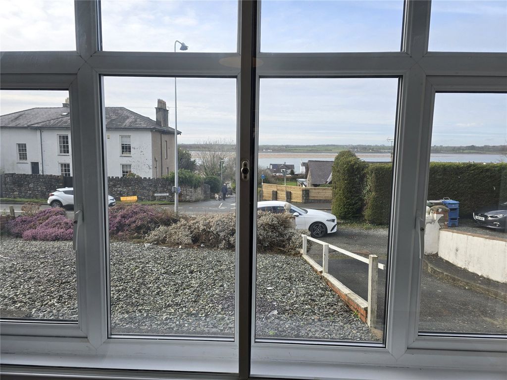 Property photo 3 of 19 Picture No. 12