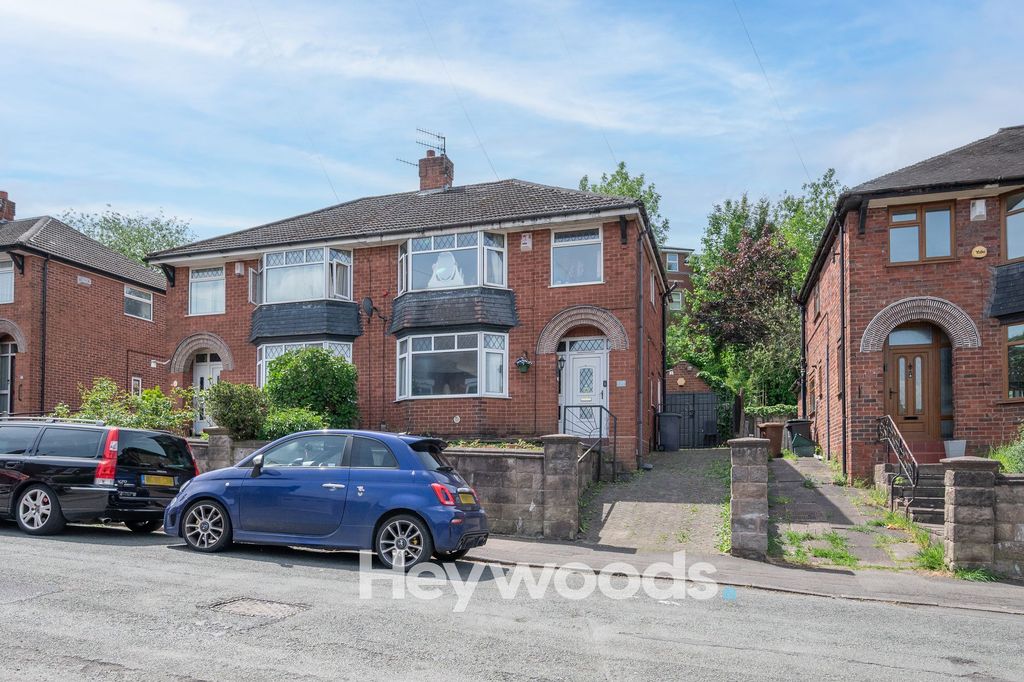 Property photo 1 of 31