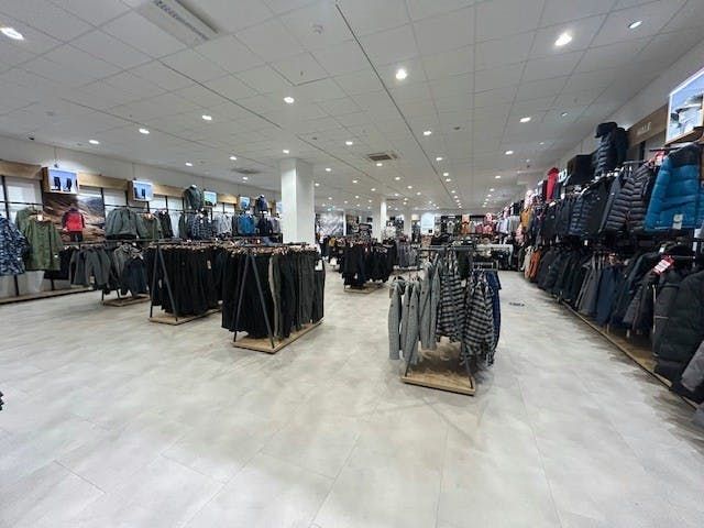 Property photo 3 of 3 Int ii.Jpg