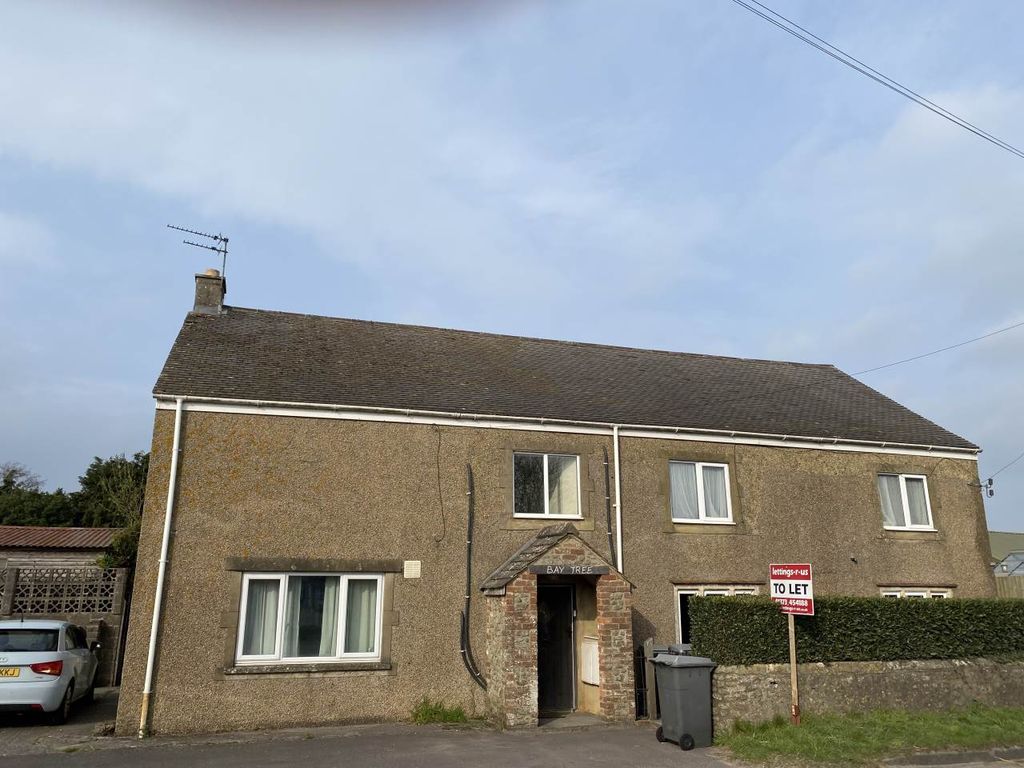 Property photo 1 of 10 Front