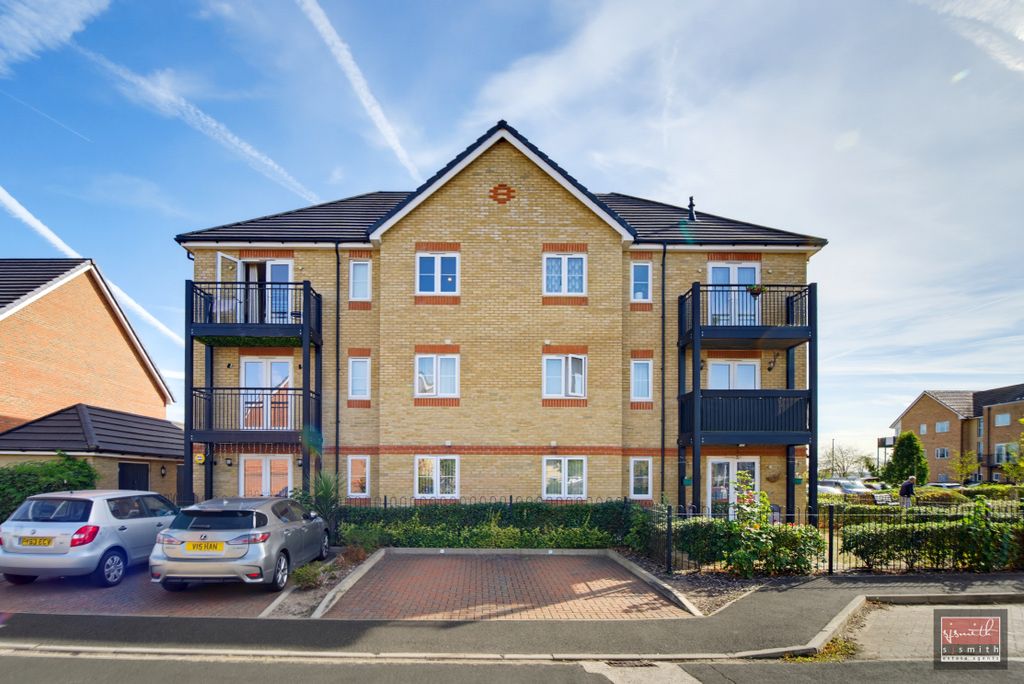 Property photo 1 of 13 Dsc03756