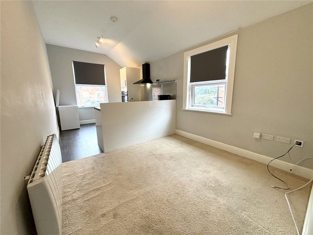 Property photo 3 of 8 Picture No. 02