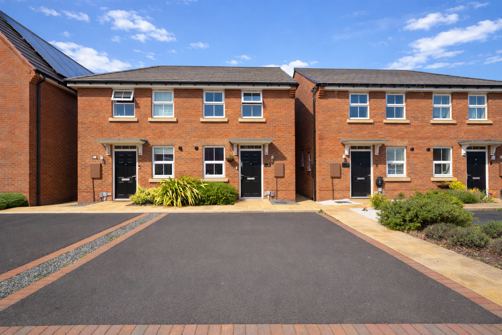 Property photo 1 of 18 Front