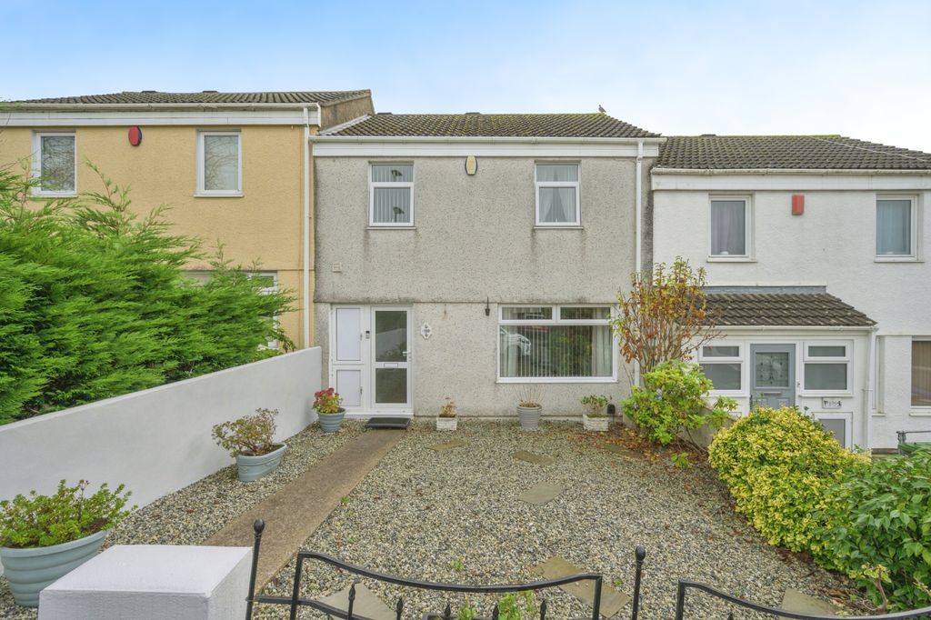 Property photo 1 of 18