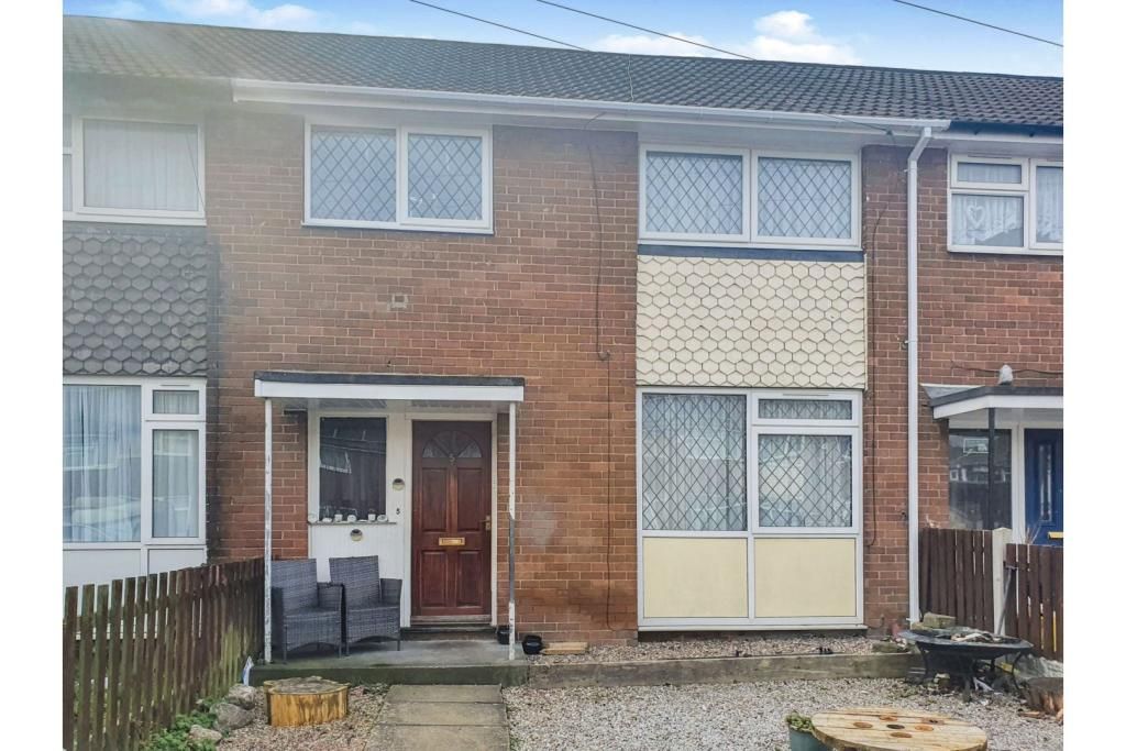 Property photo 1 of 11