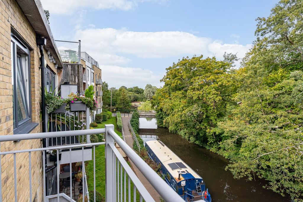 Property photo 3 of 14 External-Smalll-2.Jpg