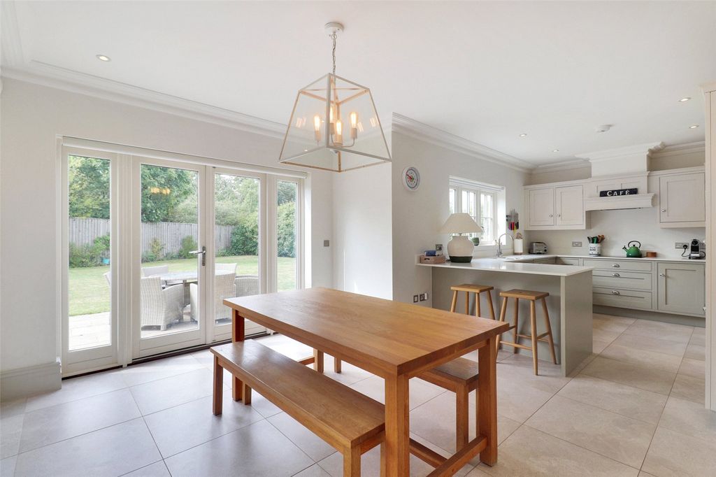 Property photo 2 of 22 Dining Room