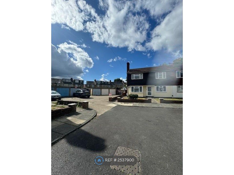 Property photo 1 of 28