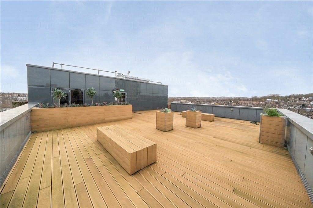 Property photo 2 of 12 Roof Terrace