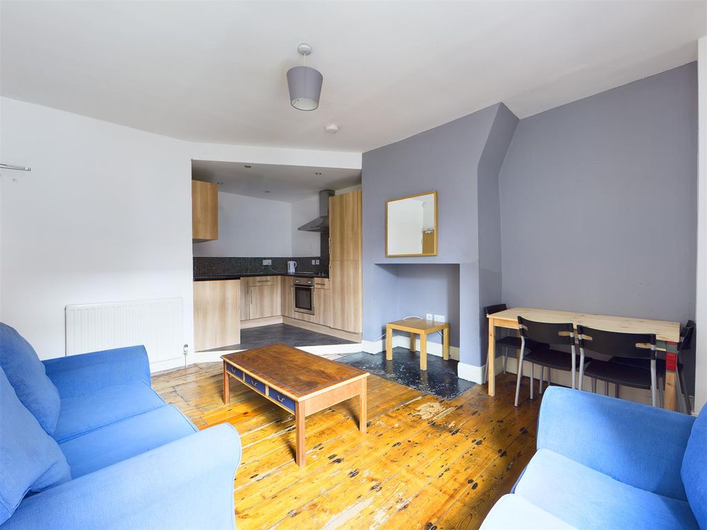 Property photo 3 of 10 Cam00148P1-Pr0069-Still03.Jpg