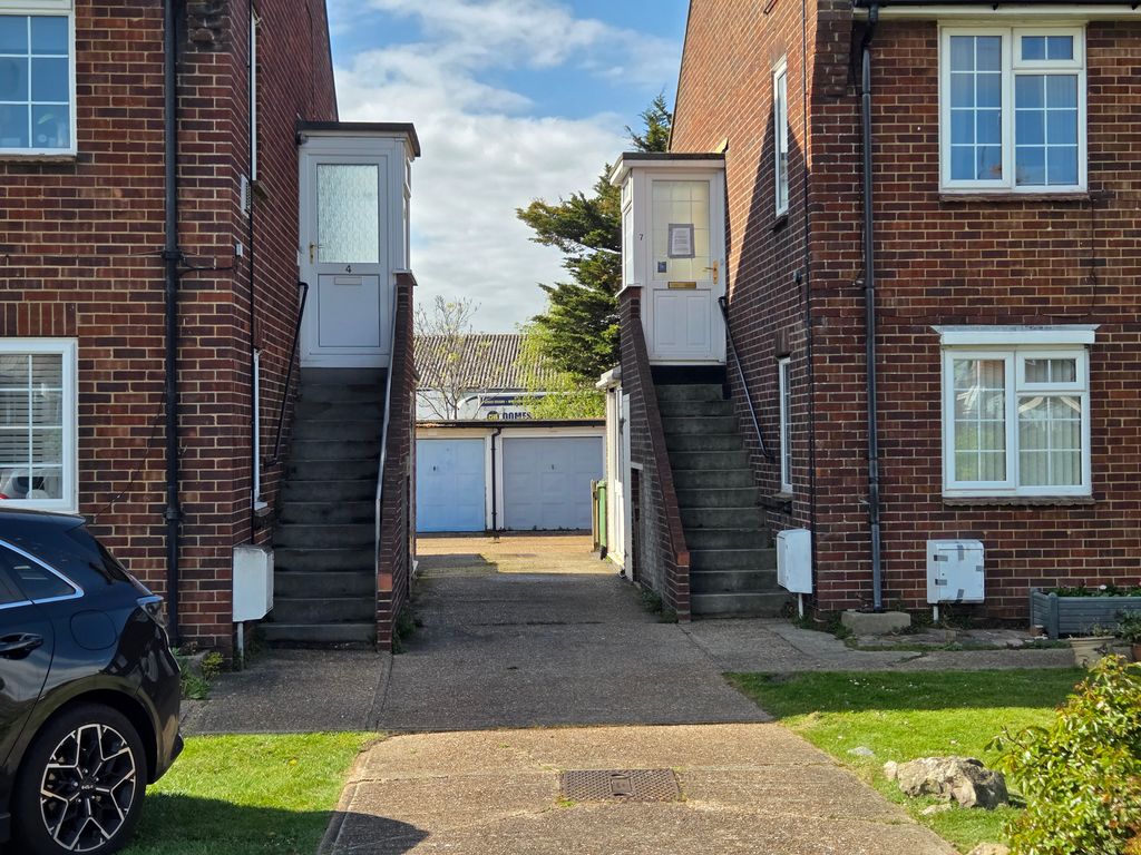 Property photo 3 of 3