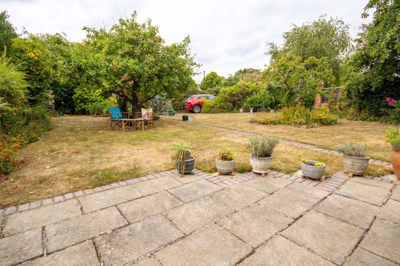 Property photo 2 of 16 Photo 11
