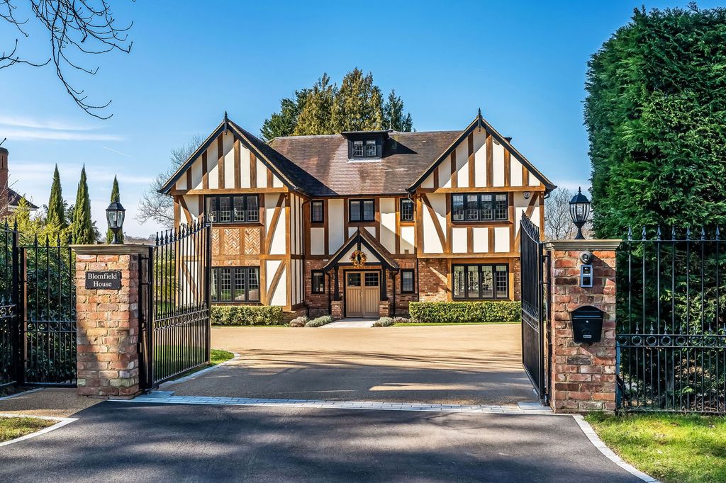 Property photo 1 of 65