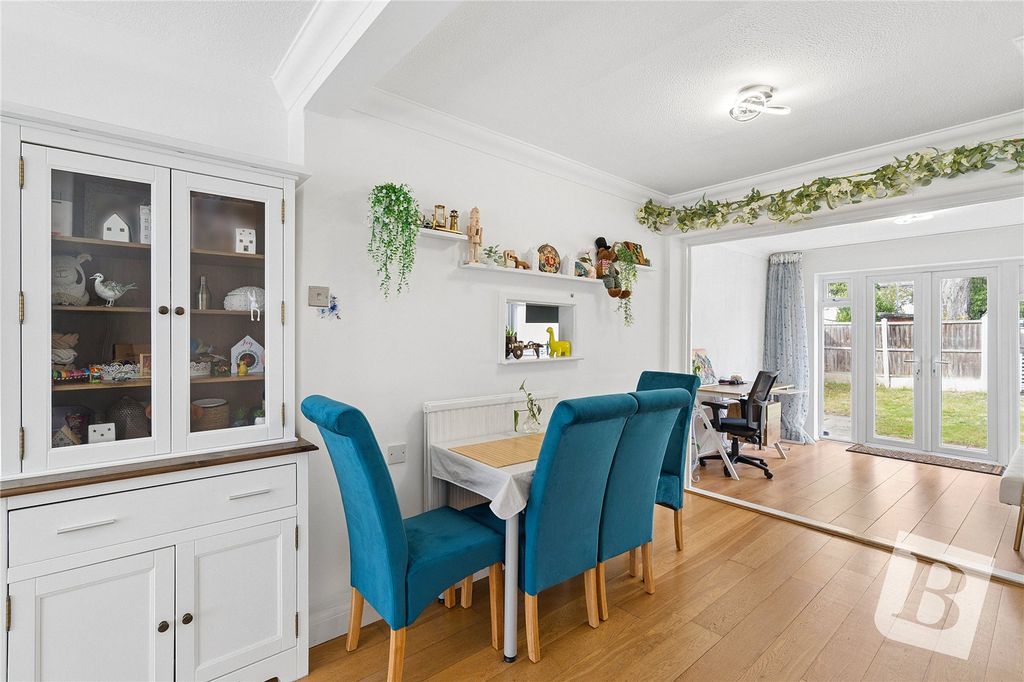 Property photo 3 of 15 Lounge/Diner