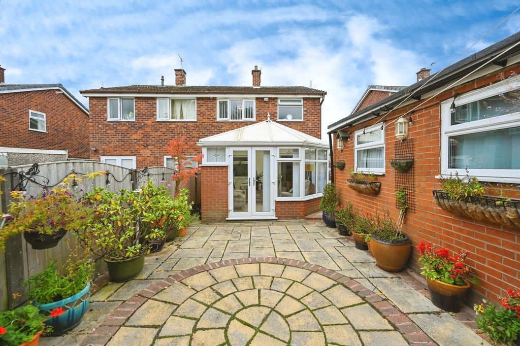 Property photo 3 of 20 Photo