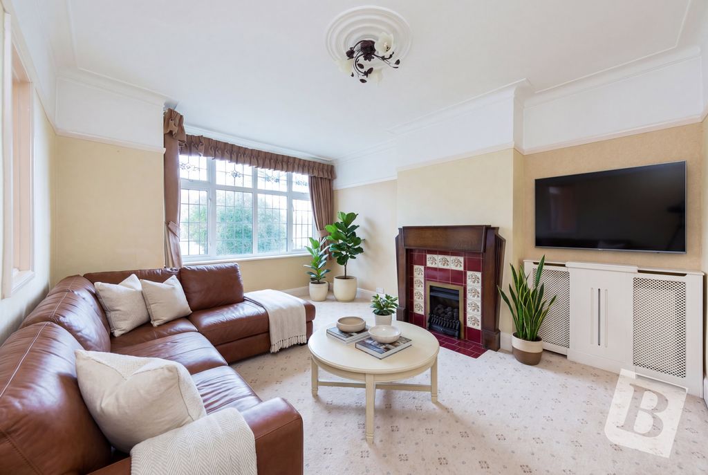 Property photo 3 of 15 Living Room