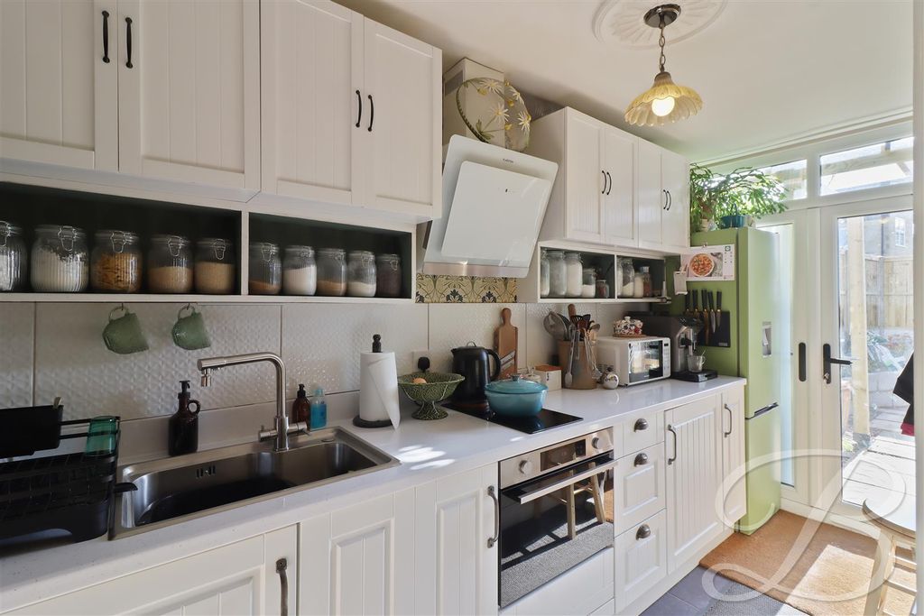 Property photo 2 of 22 Img_0918_1.Jpg