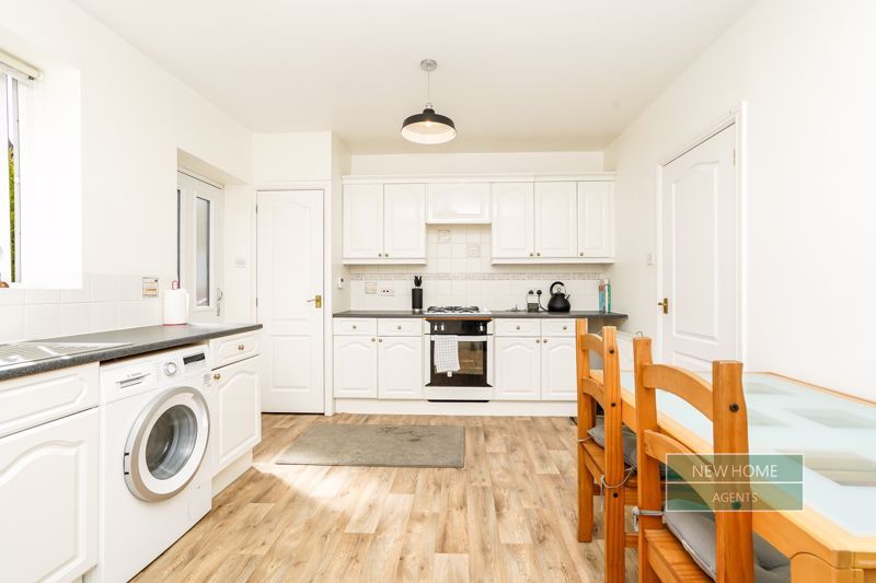Property photo 2 of 17 Photo 9