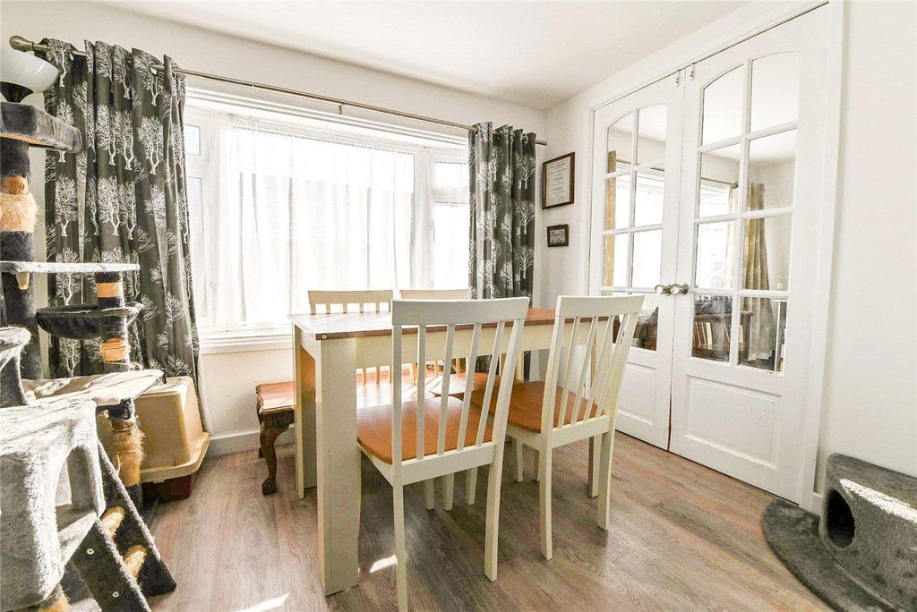 Property photo 3 of 15 Picture No. 15