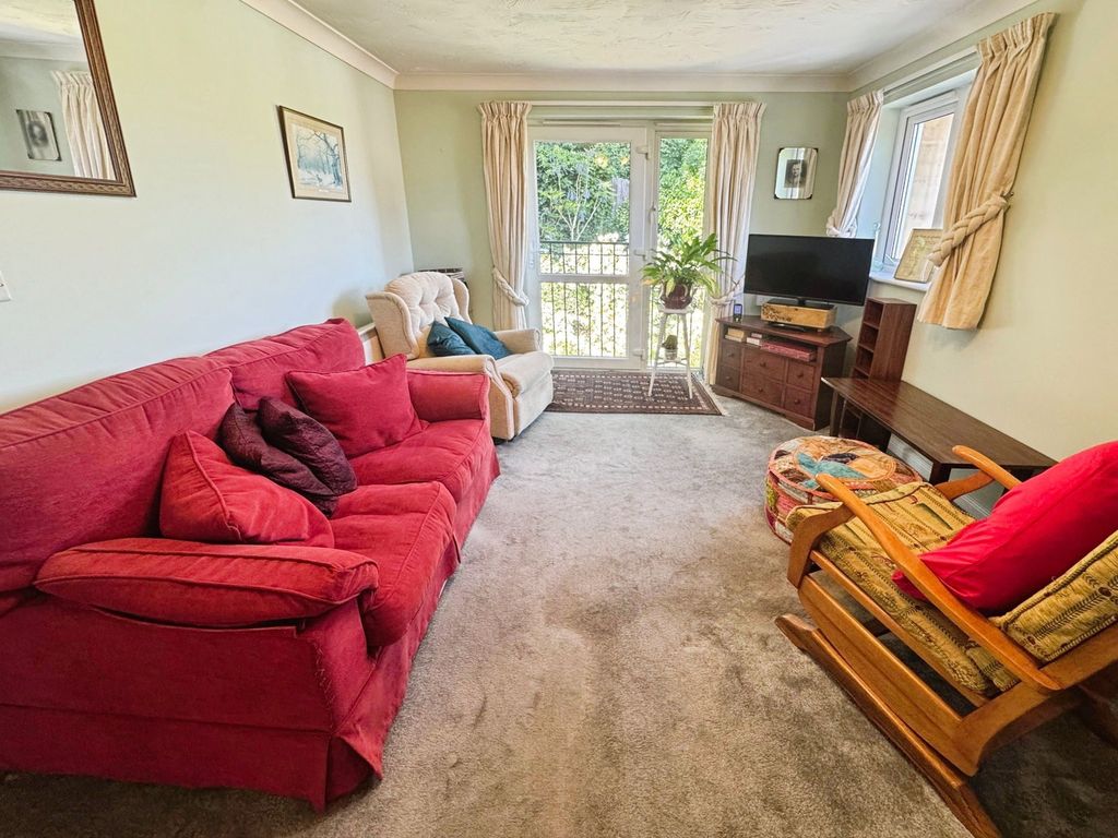 Property photo 2 of 14