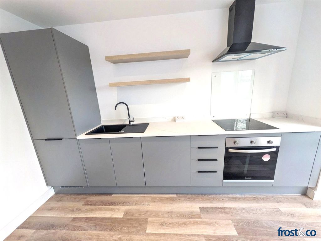 Property photo 3 of 9 Kitchen