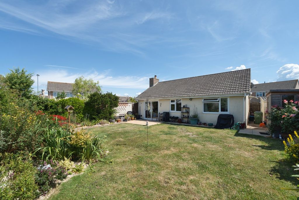 Property photo 2 of 13