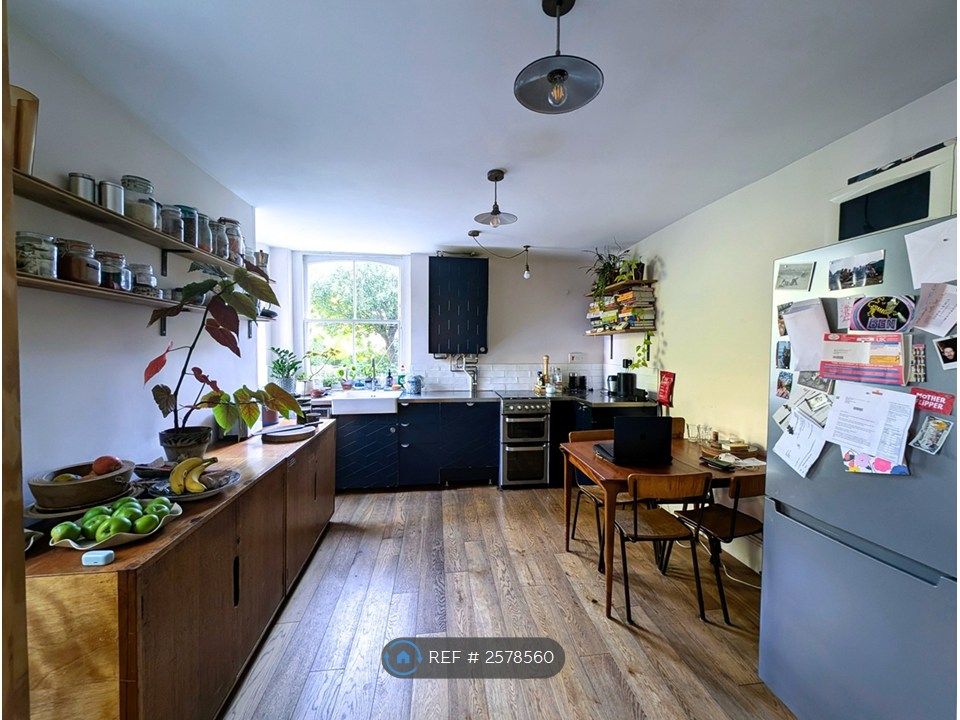 Property photo 3 of 18 Kitchen (Ground Floor)