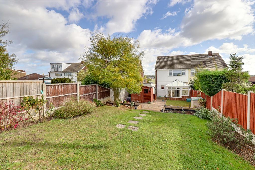 Property photo 2 of 26